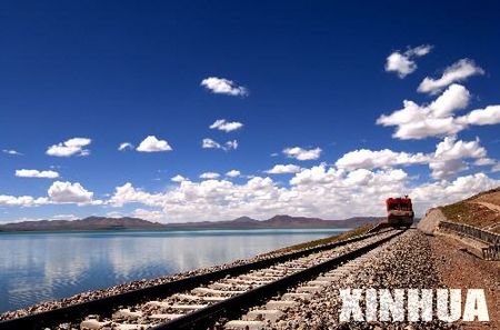情感两性 城市心漫游 私生活     过了青藏铁路安多站,将会到达错那湖